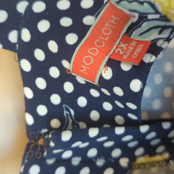 ModCloth Suspender Skirt Sz 2X Pockets Navy White Polka Dot Yellow Floral - Picture 3 of 6